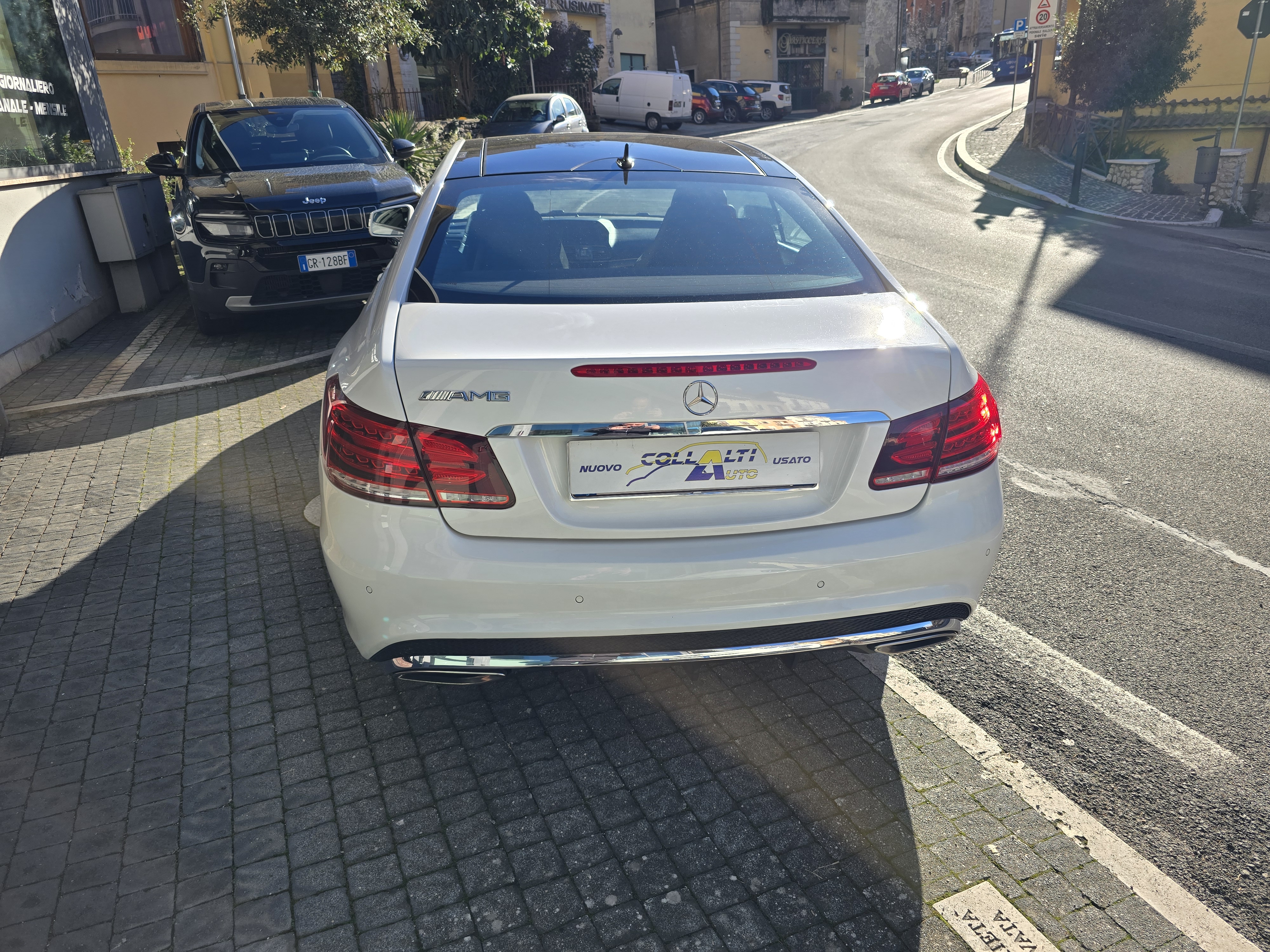 MERCEDES-BENZ E 250 d Coupé Pack AMG - Foto 4