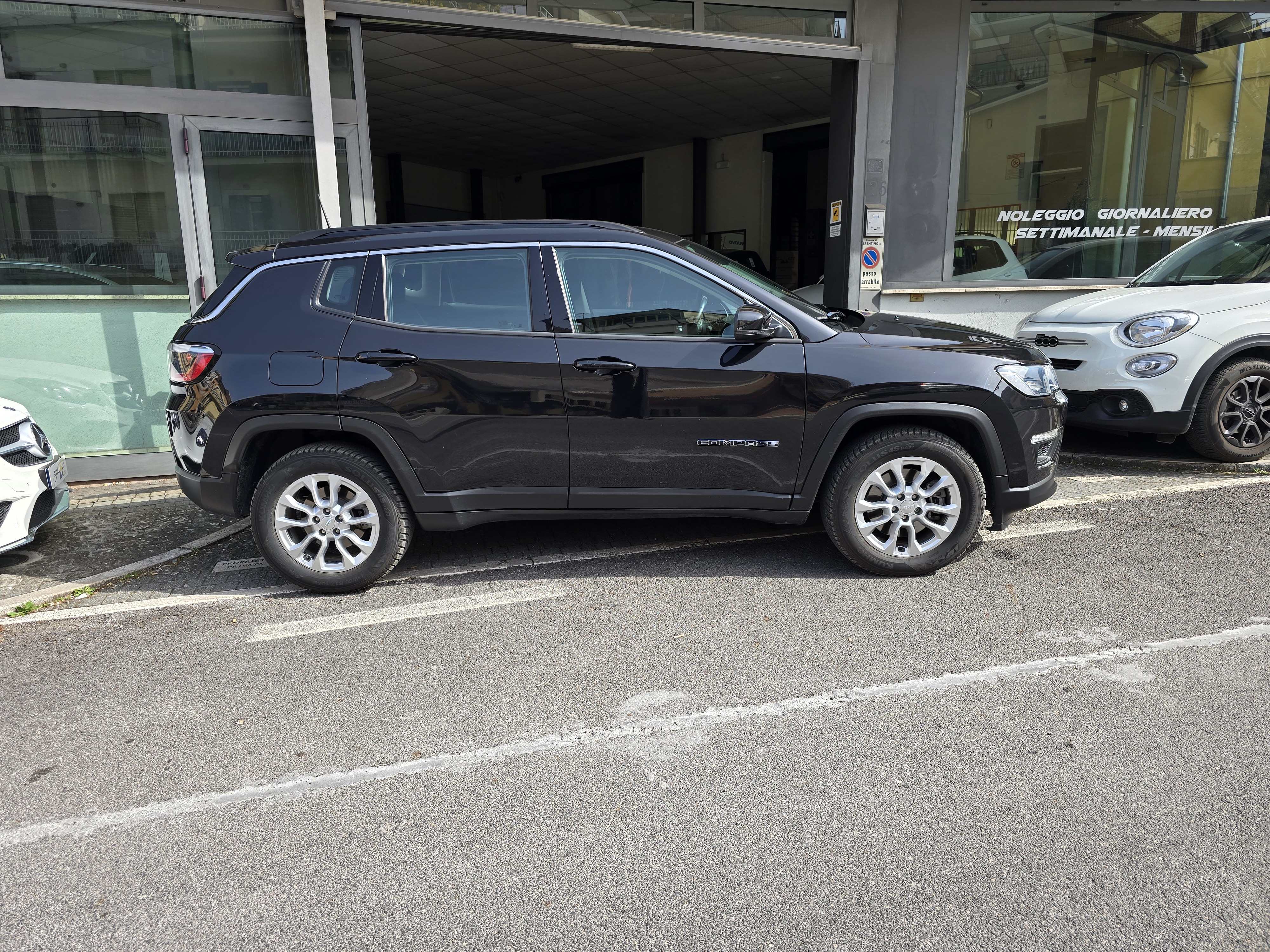JEEP Compass 1.3 turbo t4 phev Business Plus 4xe at6 - Foto 3