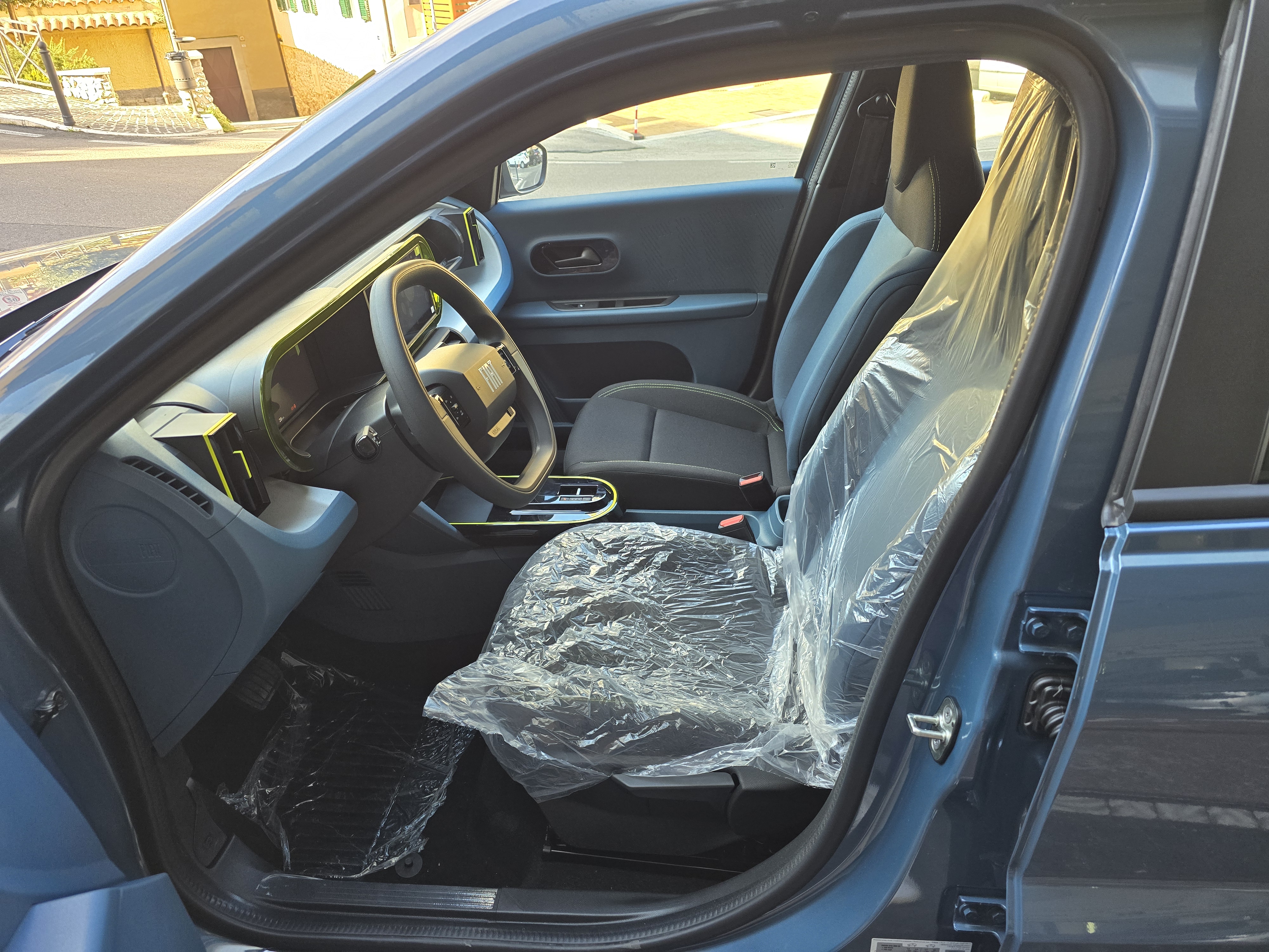 FIAT Grande Panda Hybrid ICON 1.2 81kW (110cv) auto - Foto 4