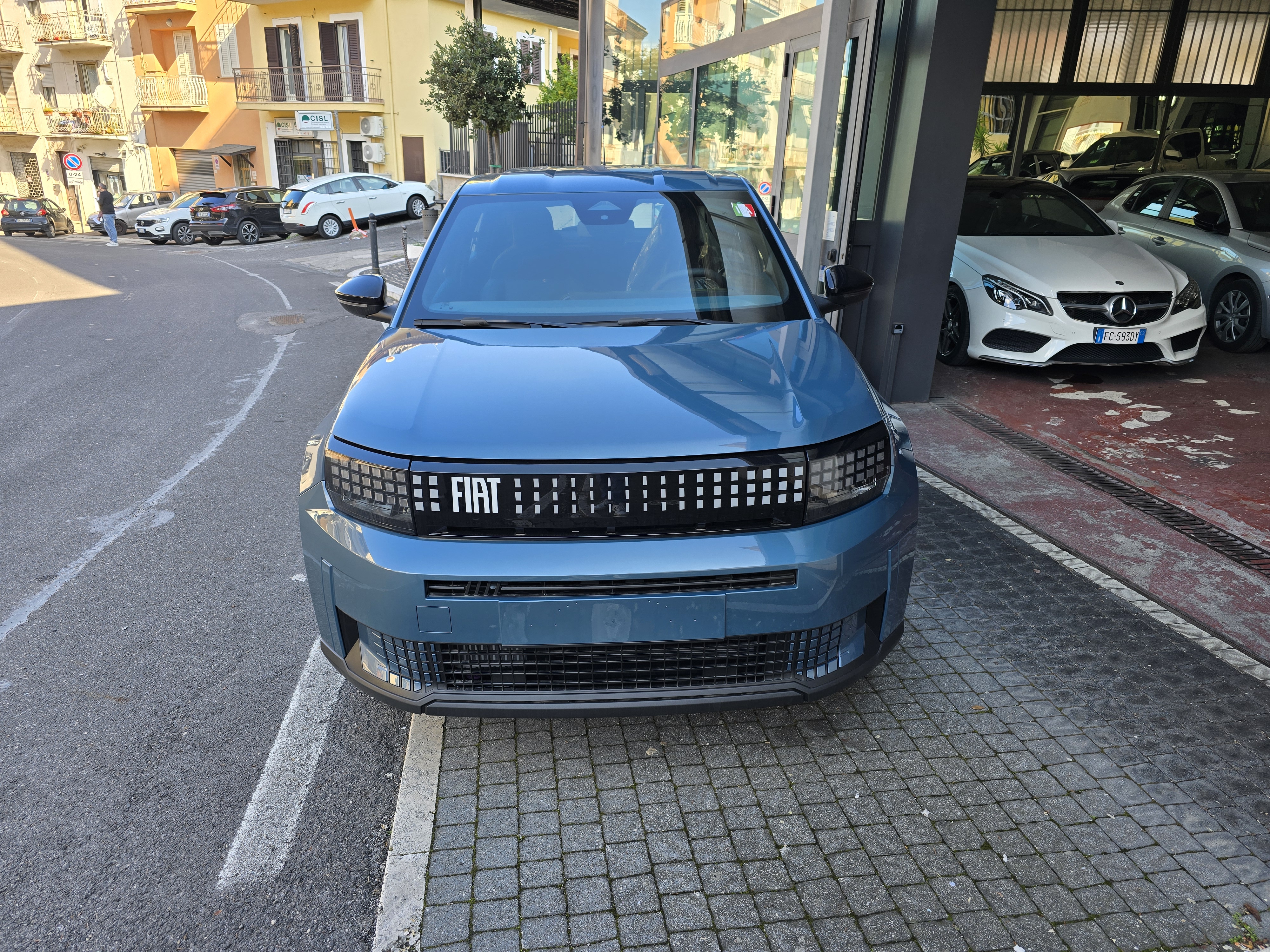 FIAT Grande Panda Hybrid ICON 1.2 81kW (110cv) auto miniatura 9