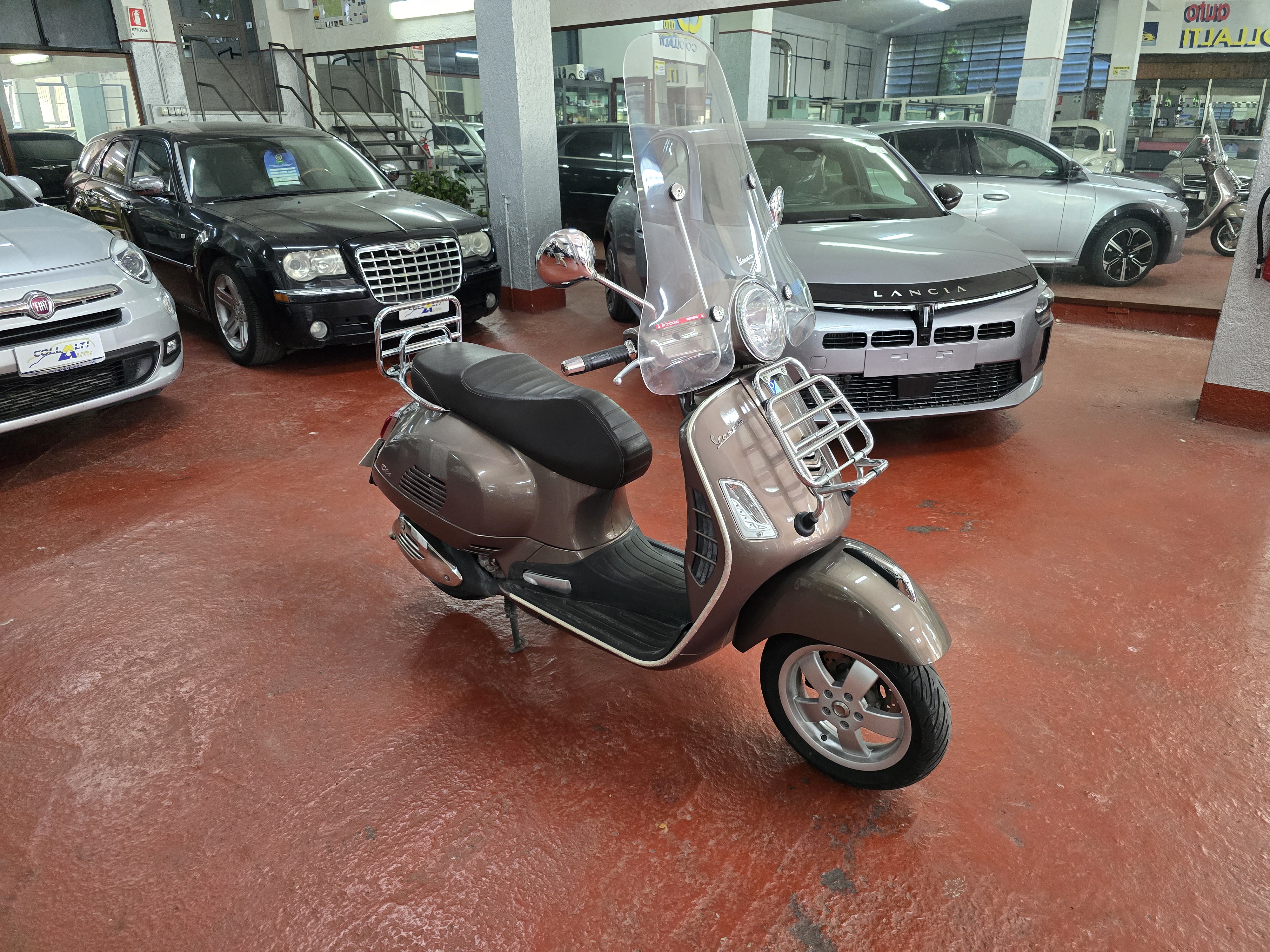PIAGGIO Vespa 300 GTS Touring