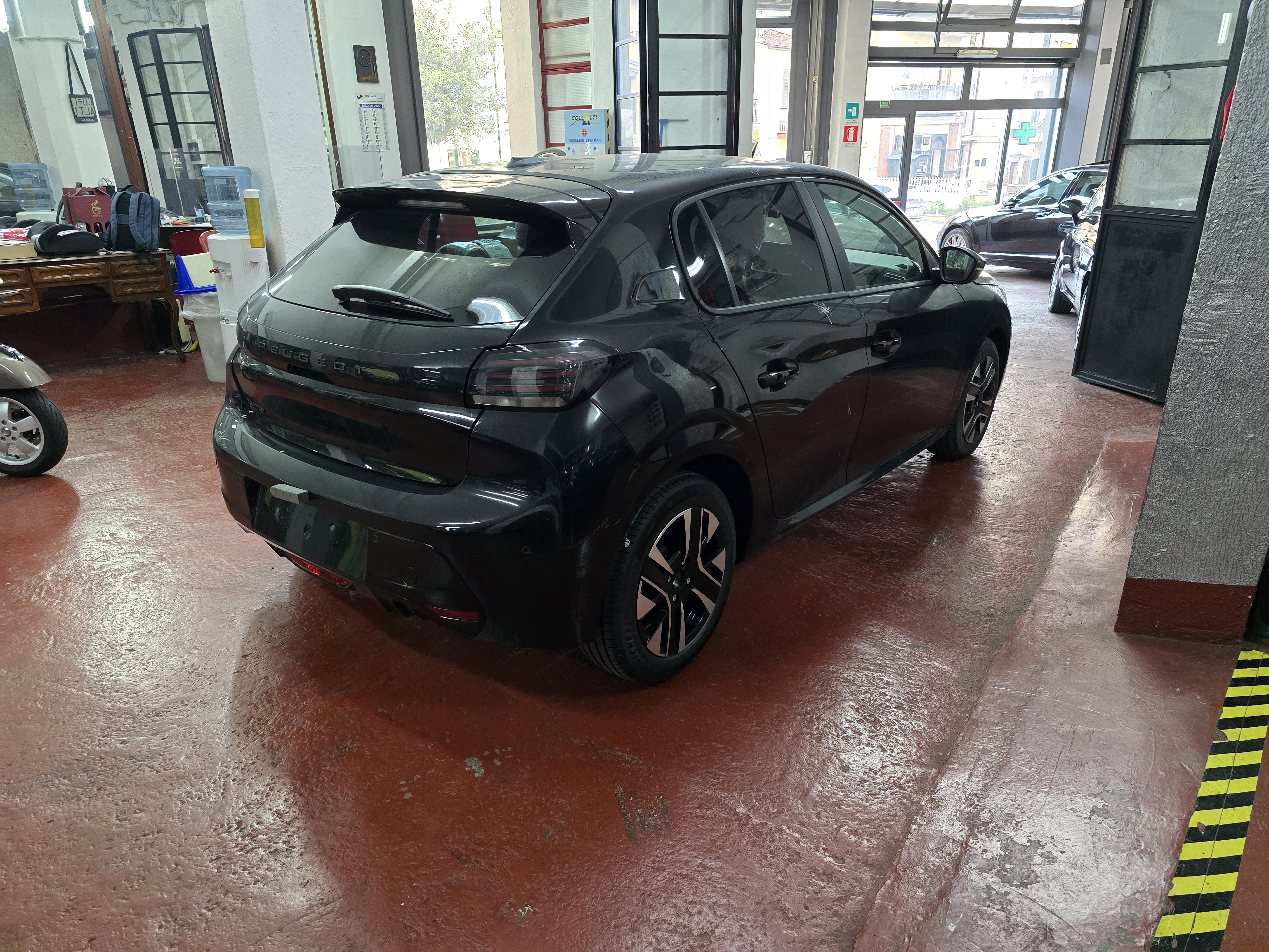 PEUGEOT 208 Edition Turbo 100cv - Foto 4