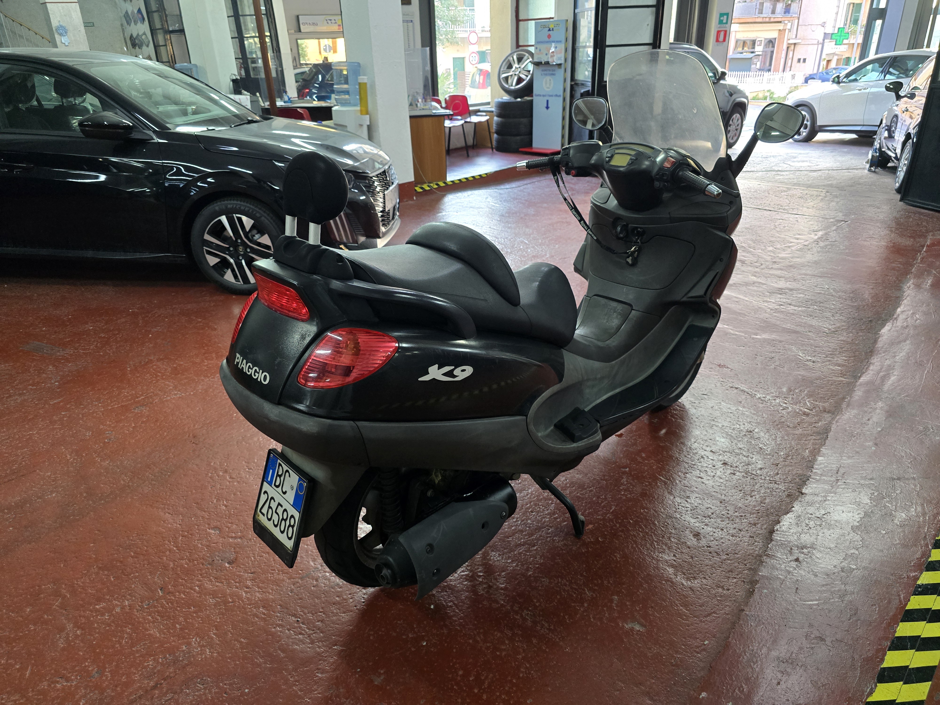 PIAGGIO X9 250 - Foto 2
