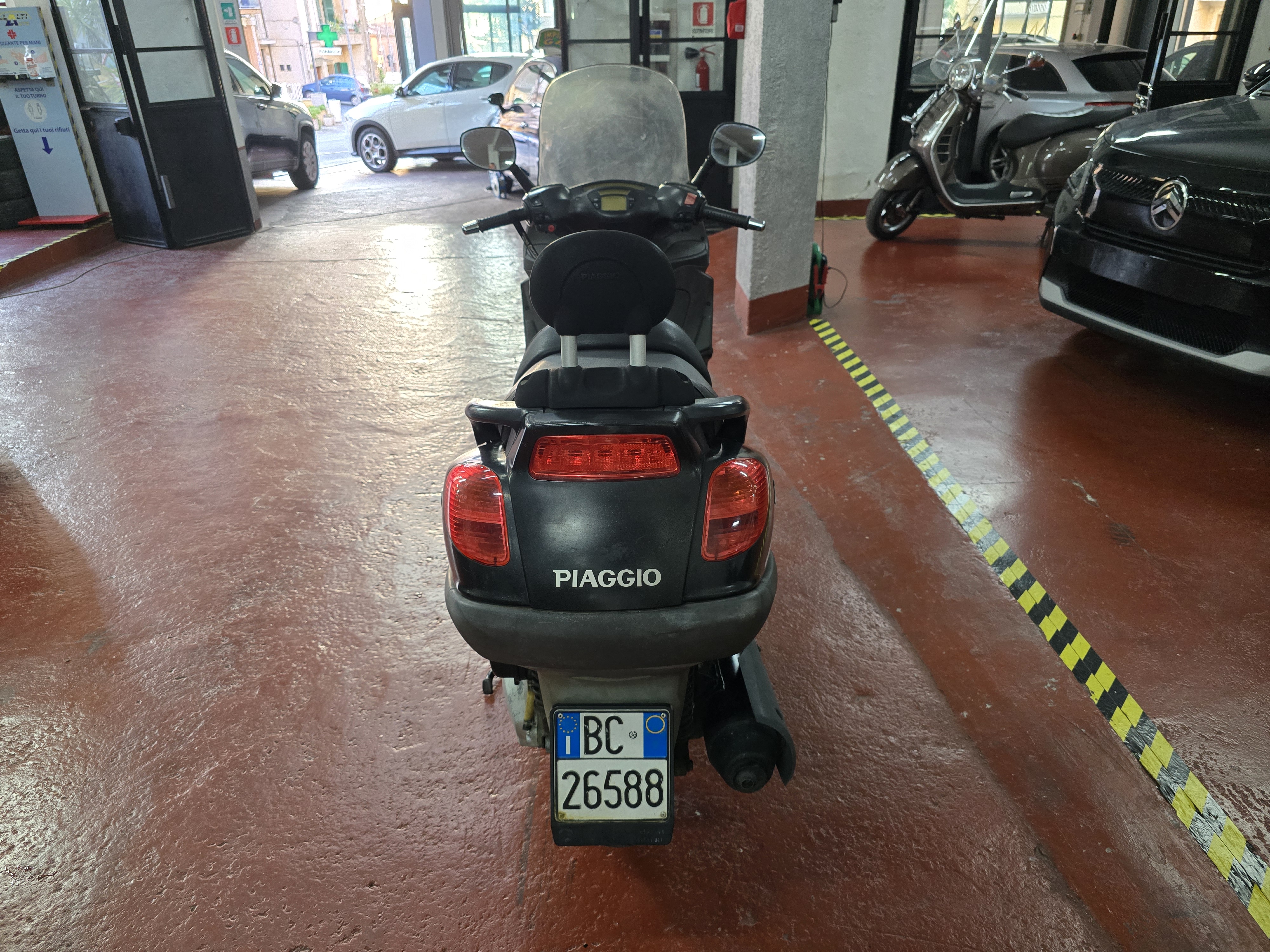 PIAGGIO X9 250 miniatura 8