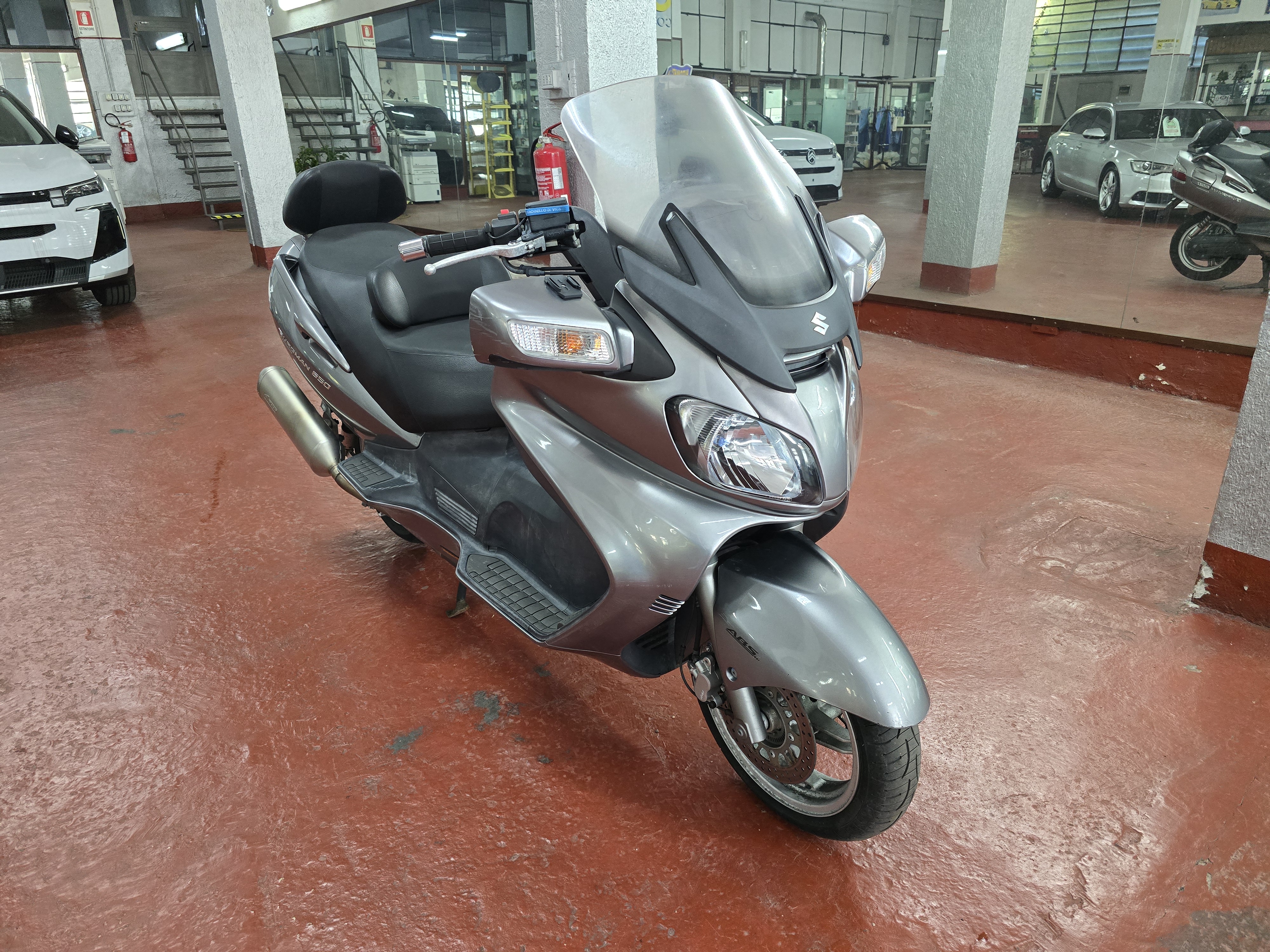 SUZUKI Burgman 650 Executive Abs - Foto 3