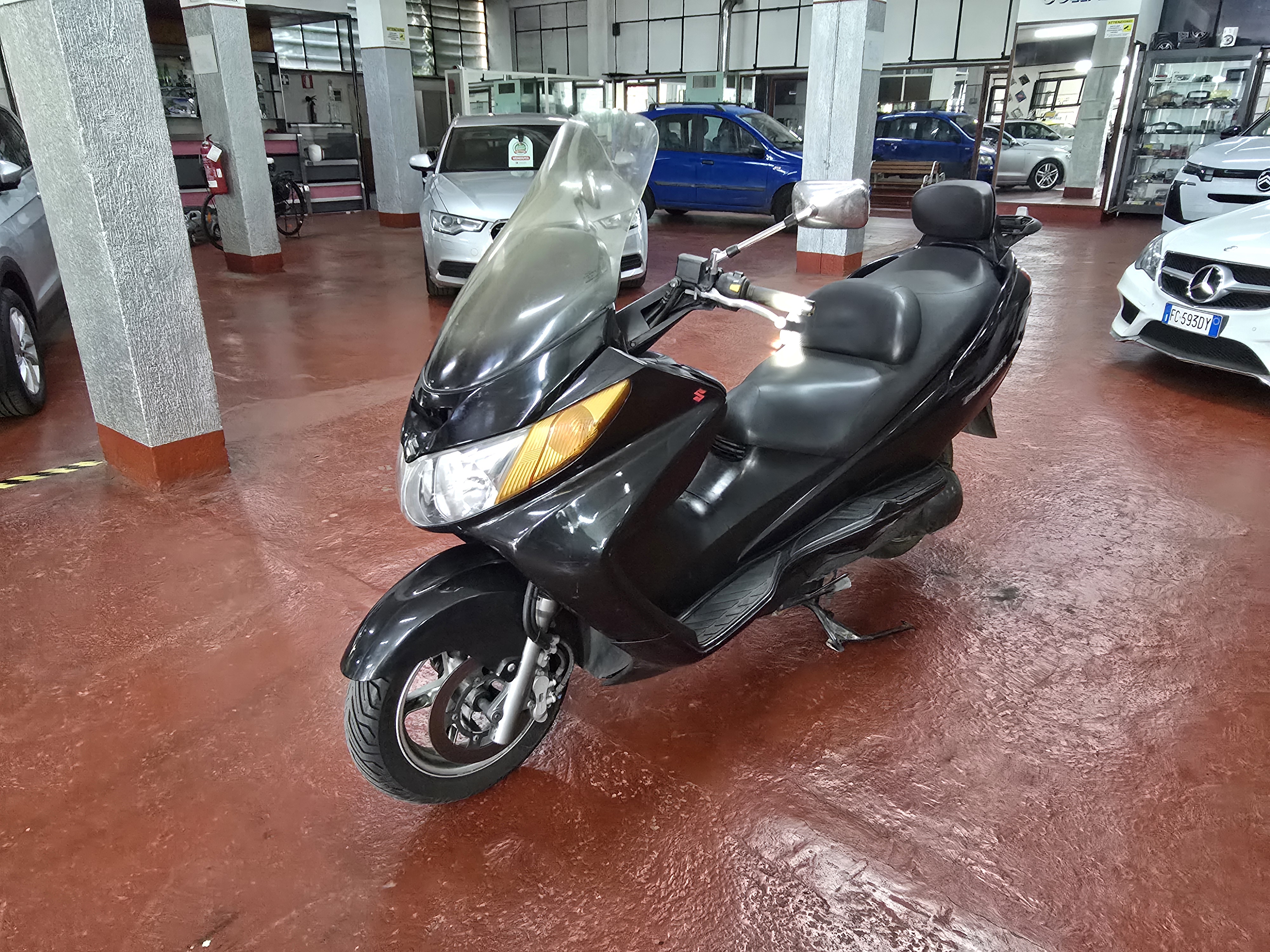 SUZUKI Burgman AN 400 i.e. - Foto 6