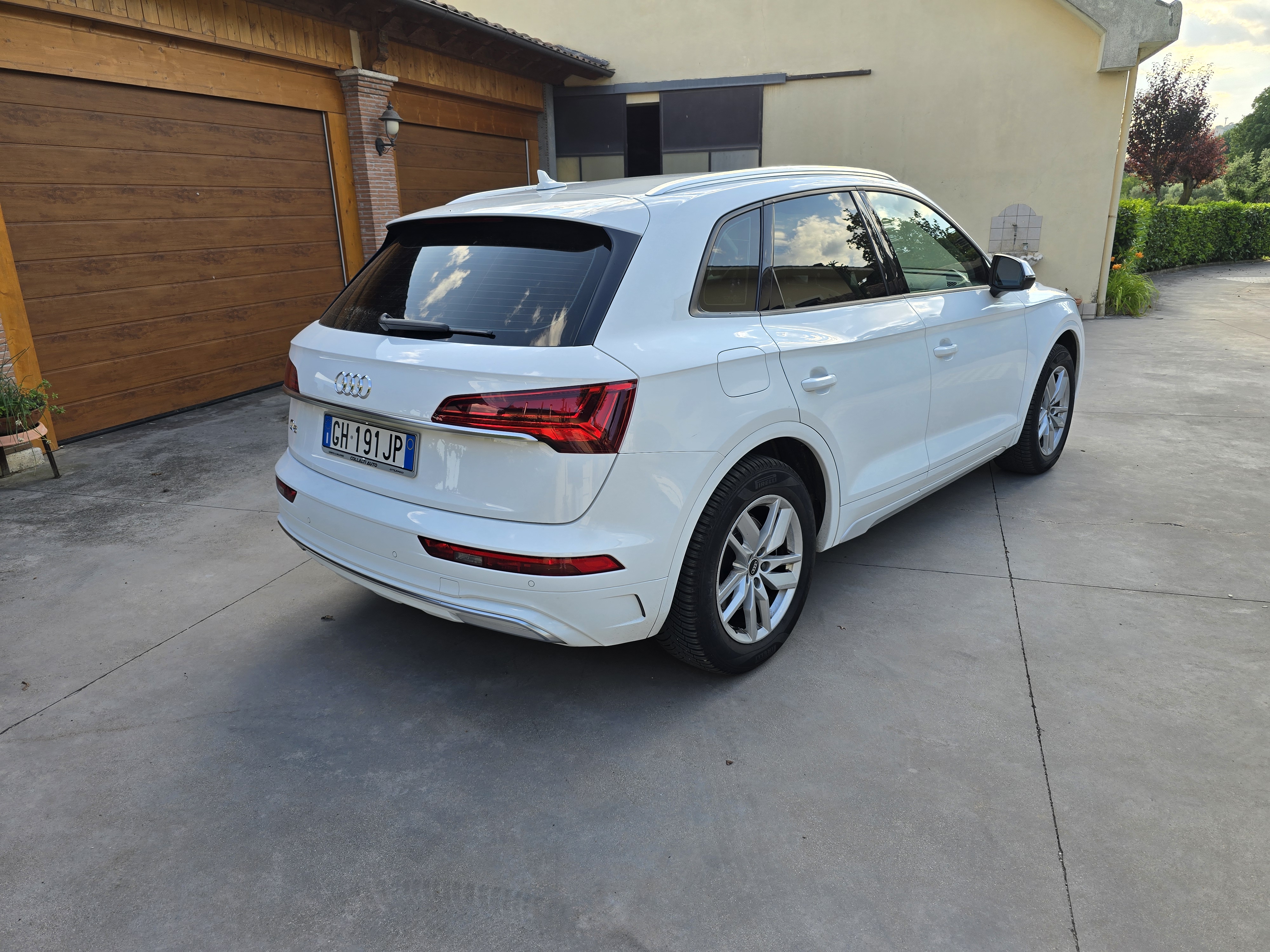 AUDI Q5 35 2.0 TDI MHEV 12V Business S tronic miniatura 2