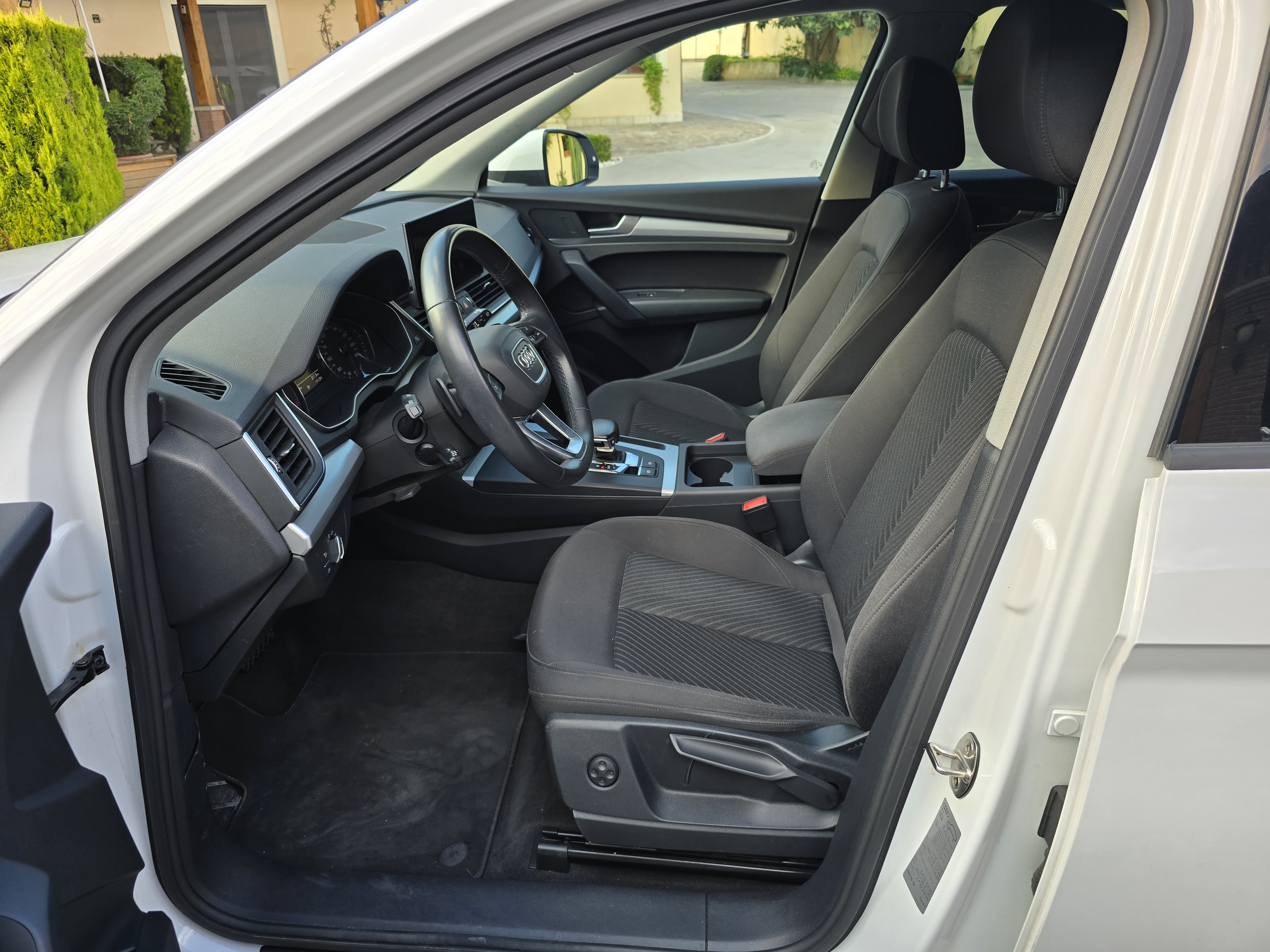 AUDI Q5 35 2.0 TDI MHEV 12V Business S tronic miniatura 6