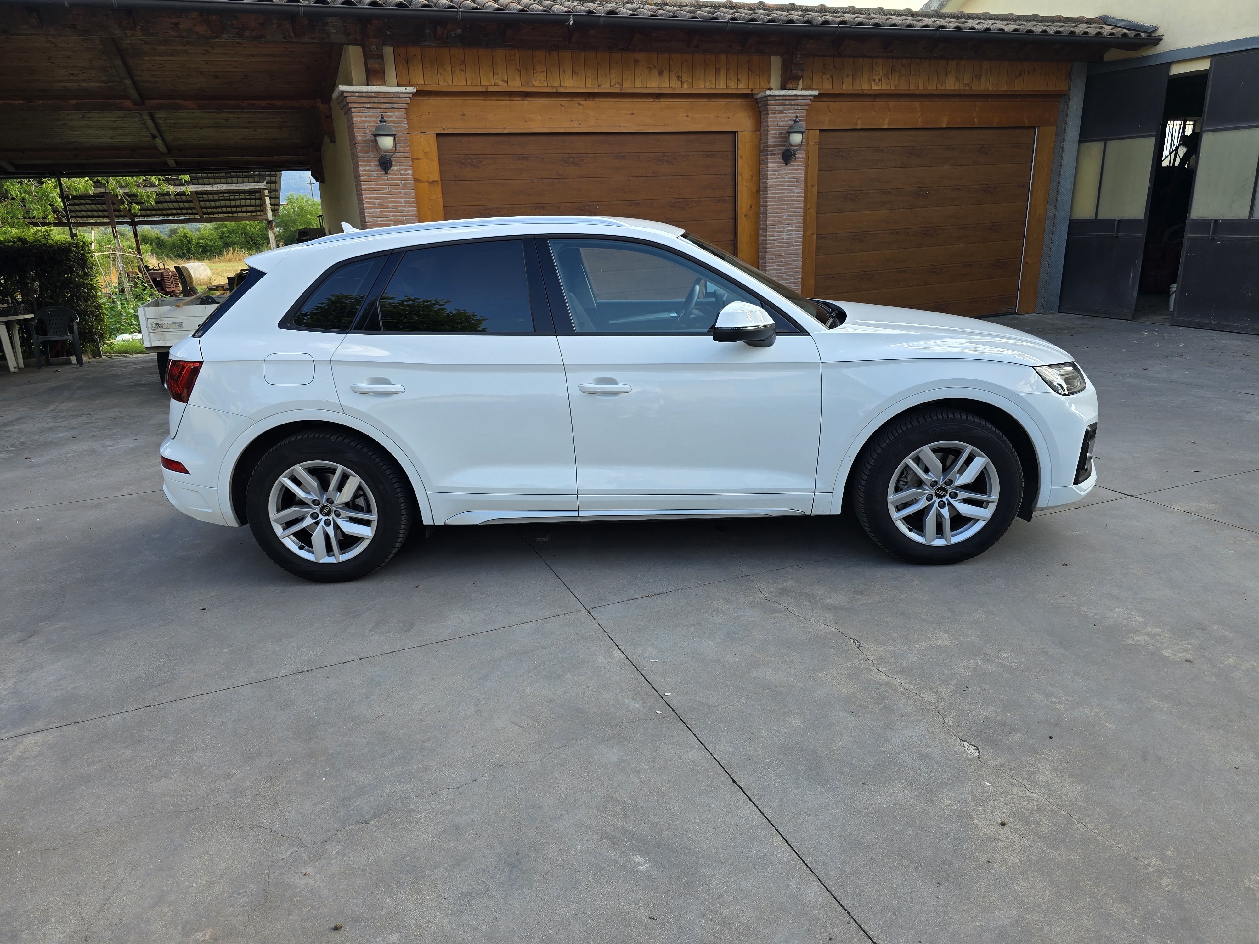AUDI Q5 35 2.0 TDI MHEV 12V Business S tronic miniatura 8