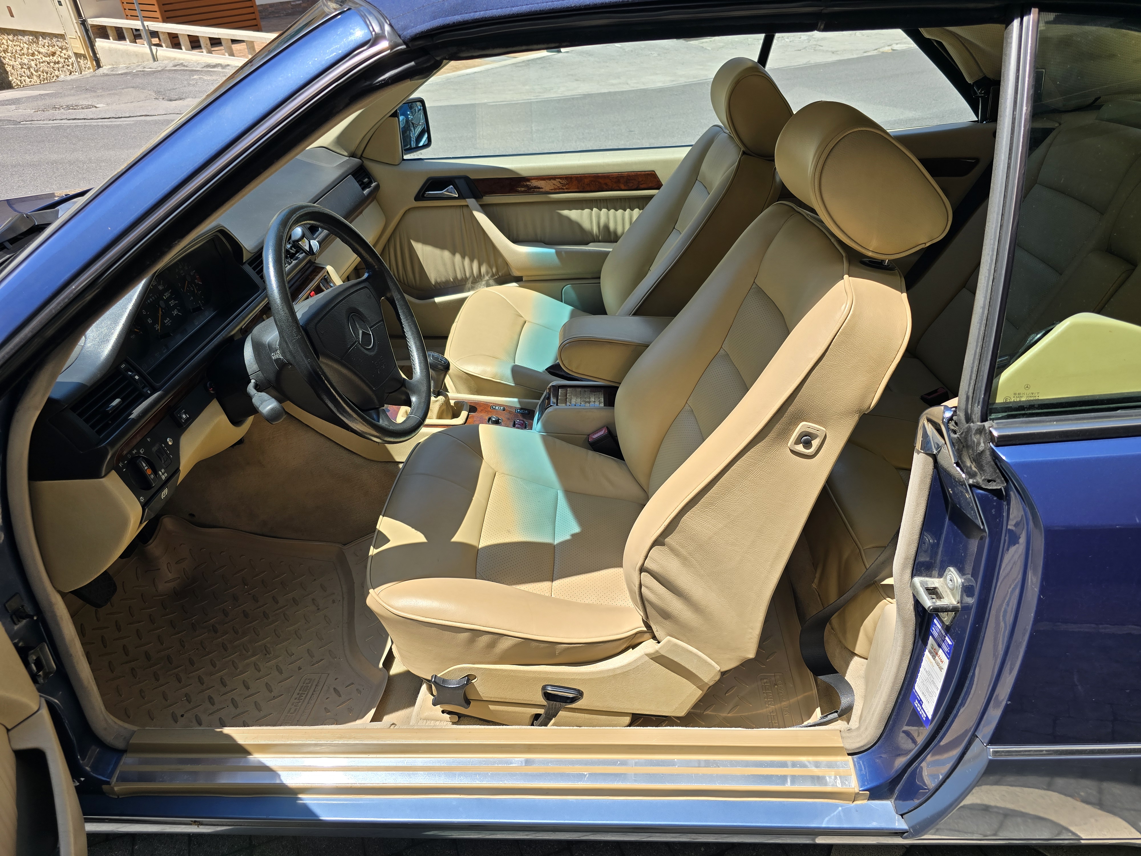 MERCEDES E 200 cabrio - Foto 6