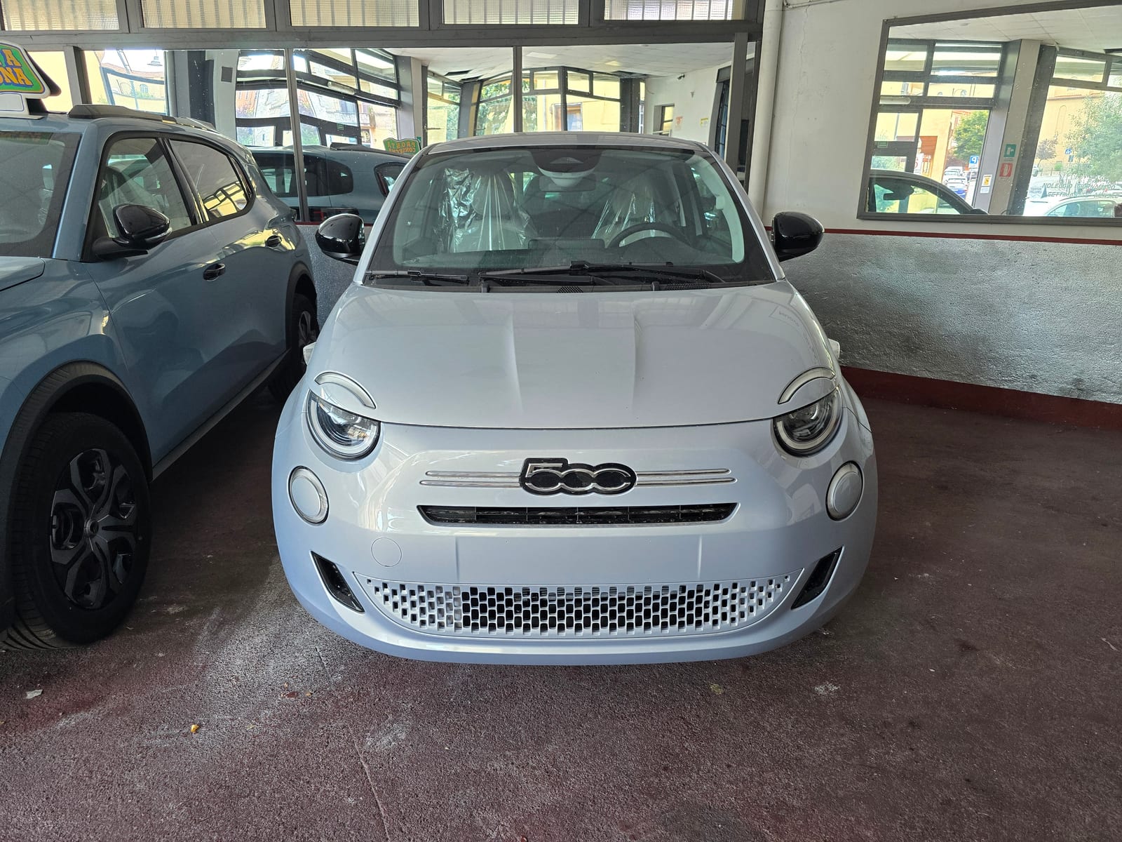 FIAT 500 1.0 Hybrid ICON miniatura 3