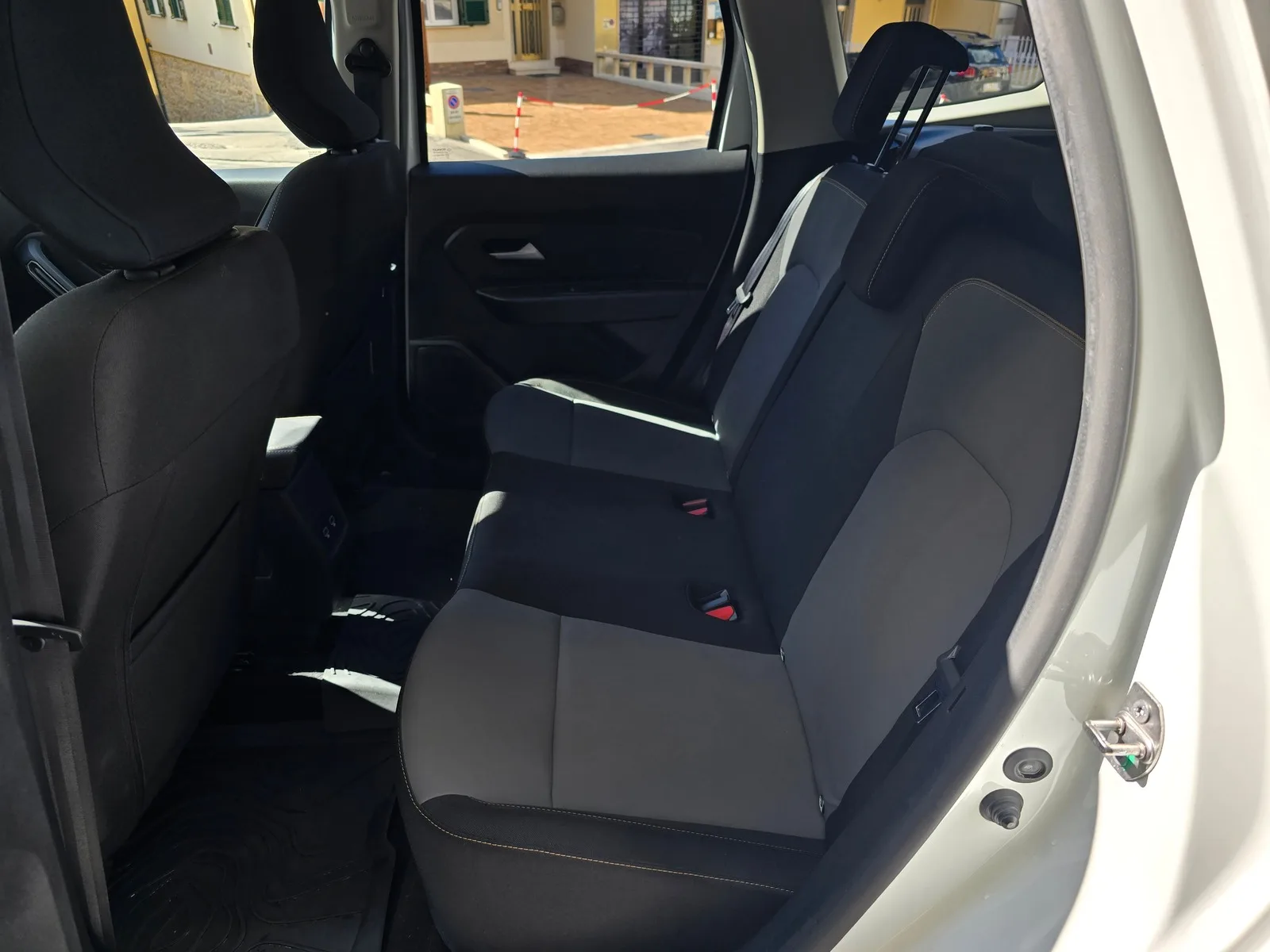 Dacia Duster 1.0 TCE Eco-G 4x2 GPL Extreme miniatura 7